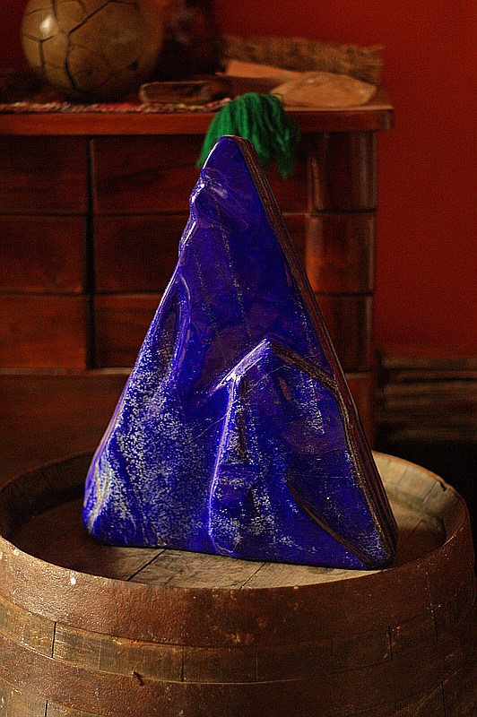 Pyramide de lapis lazuli
